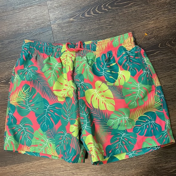 Capelle NEW shorts/swim/bike/run Sz Medium. Still selling on website - Picture 4 of 9